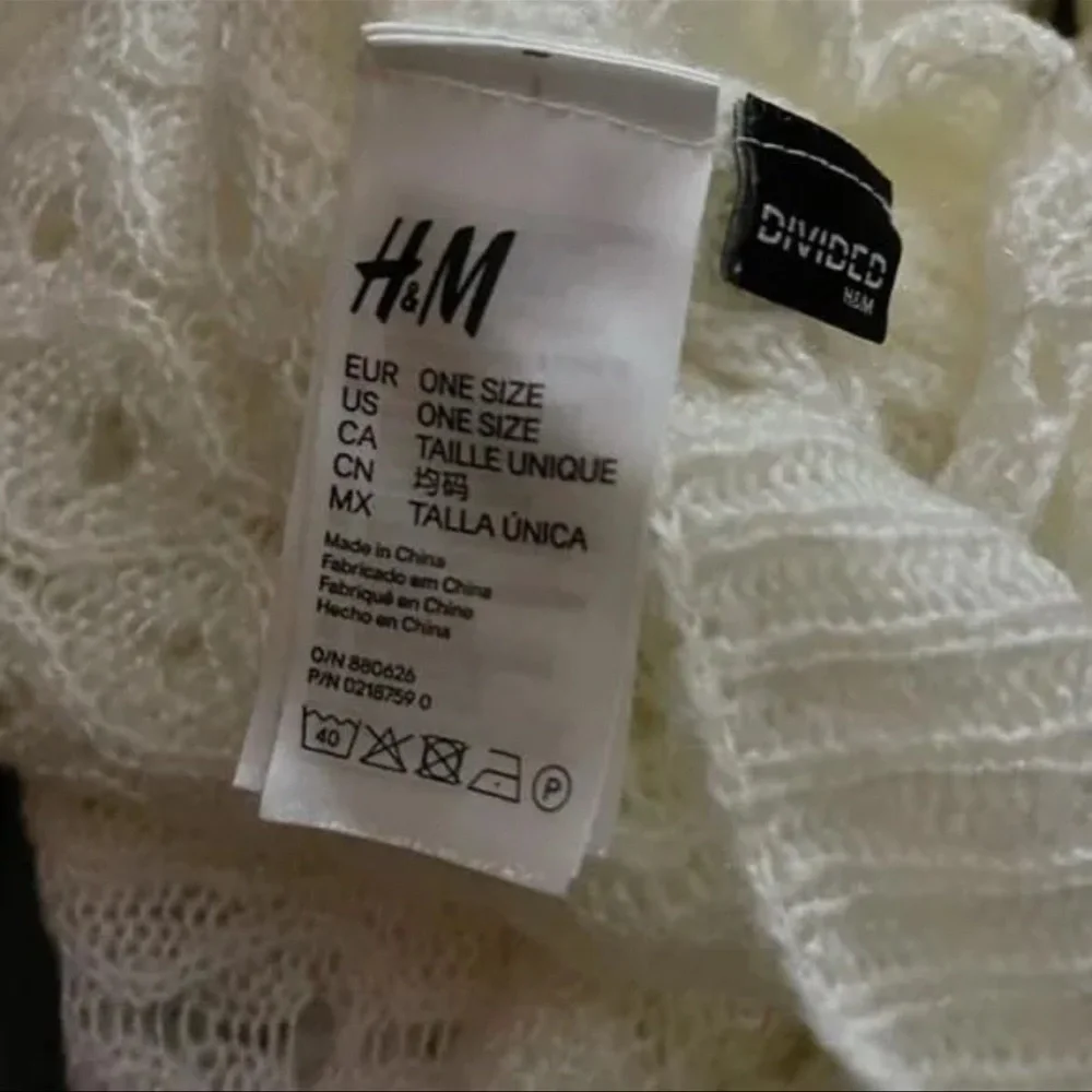 H&M Divided Soft Pointelle Knit White Cream Buttery Soft Infinity Scarf